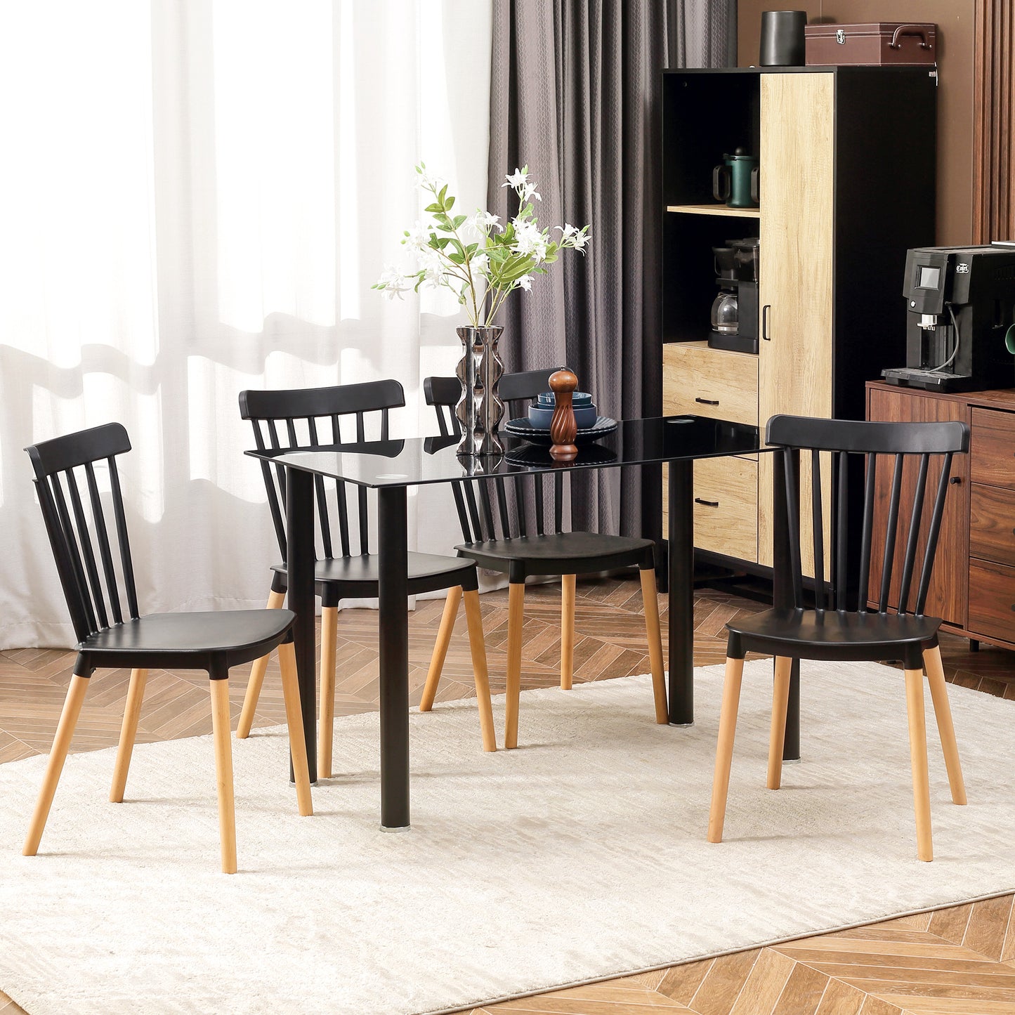 HOMCOM Juego de 4 Sillas de Comedor Estilo Nórdico Sillas de Cocina con Respaldo Alto Asiento de Polipropileno y Patas de Madera de Haya Carga 120 kg 48x52,5x83 cm Negro