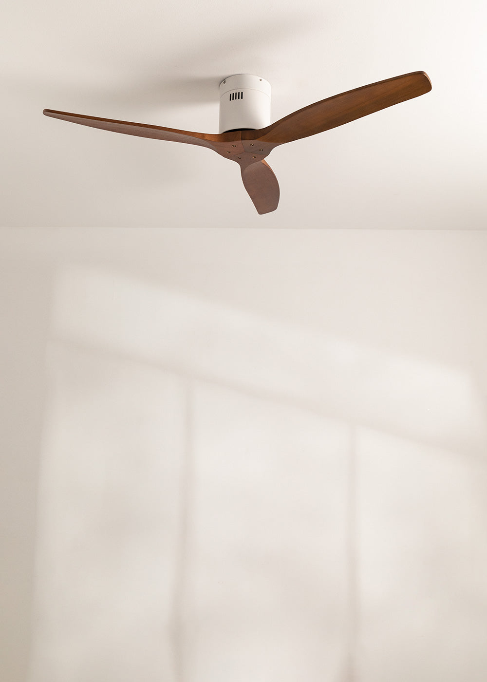 WIND CALM - Ventilador de techo 40W silencioso Ø132 cm 100% madera