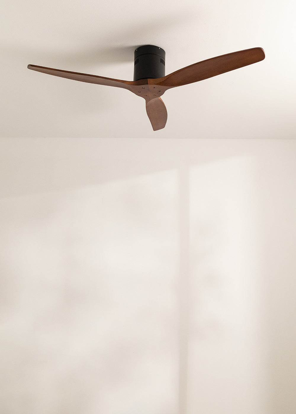 WIND CALM - Ventilador de techo 40W silencioso Ø132 cm 100% madera