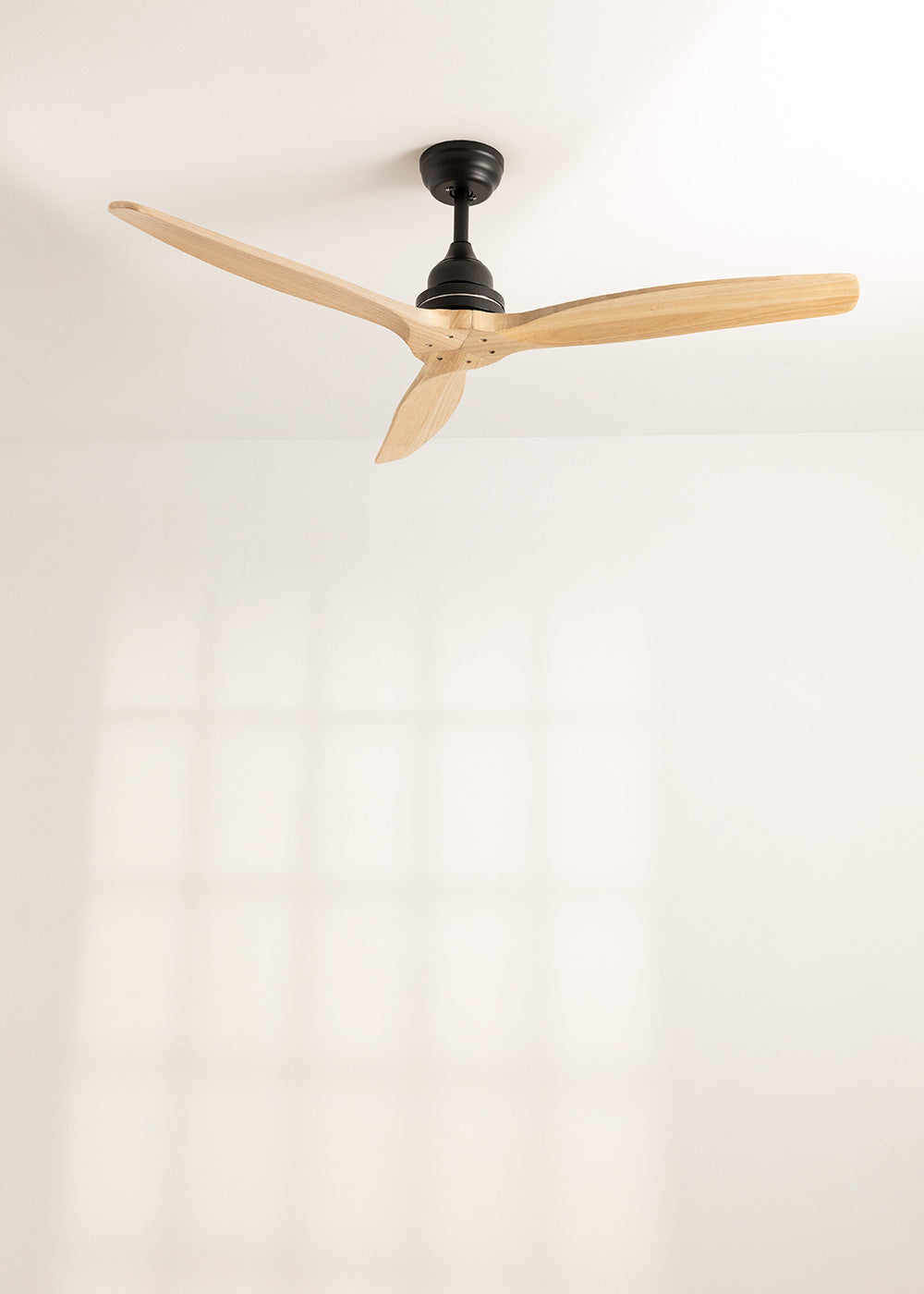 WIND WOOD - Ventilador de techo 75W silencioso Ø132 cm 100% madera