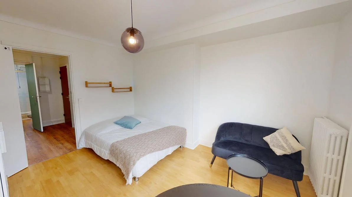 Piso Corporativo — Courbevoie, París